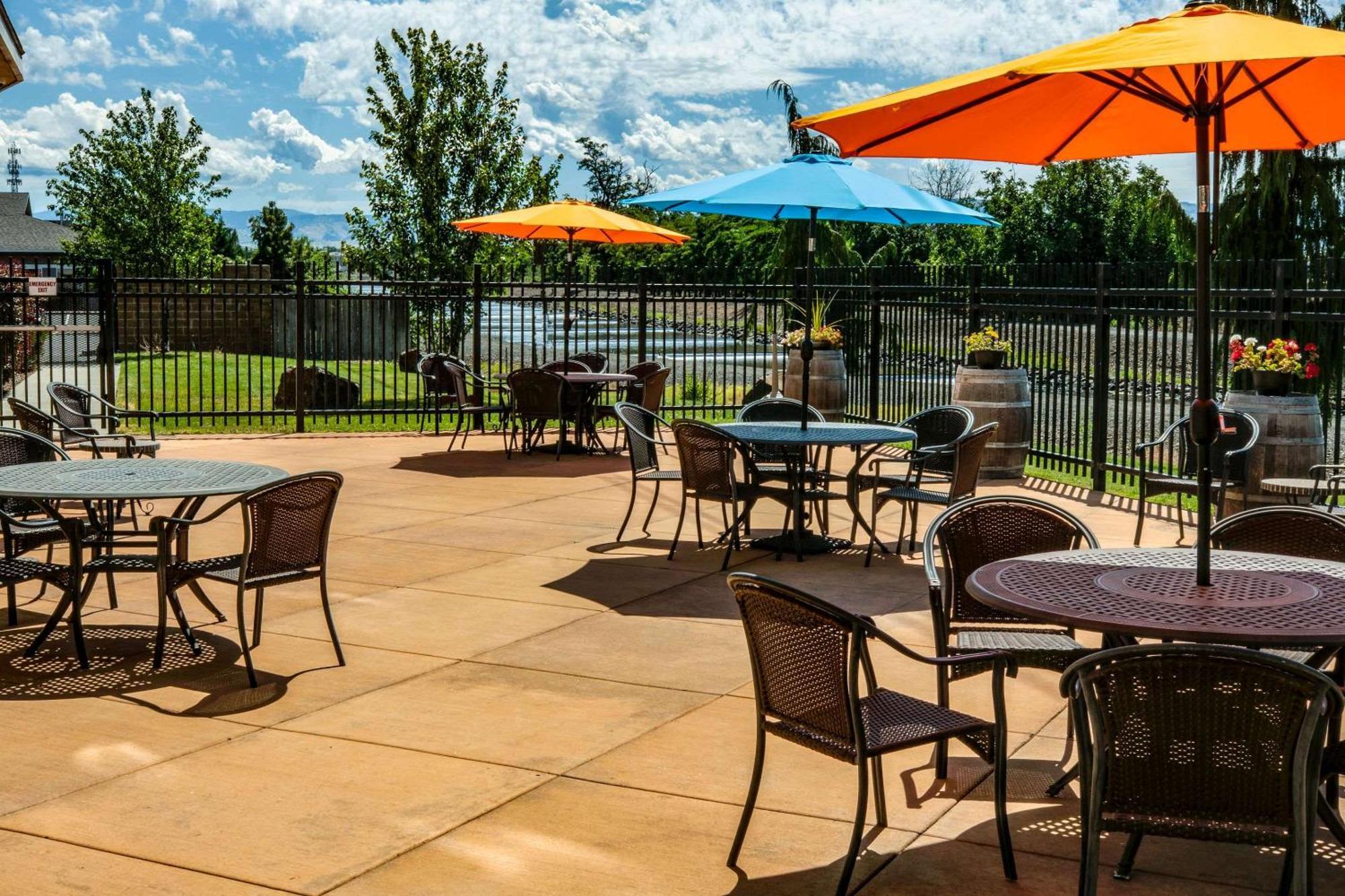 Comfort Inn & Suites Walla Walla Buitenkant foto